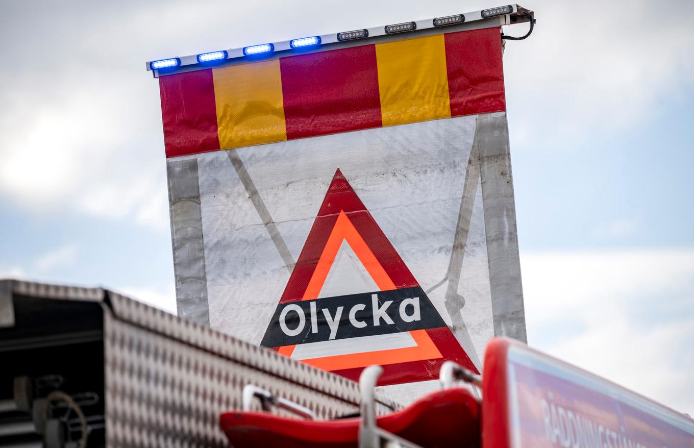 Tre personer skadades allvarligt sedan en personbil krockat med ett träd utanför Haparanda. Arkivbild. Foto: Johan Nilsson/TT