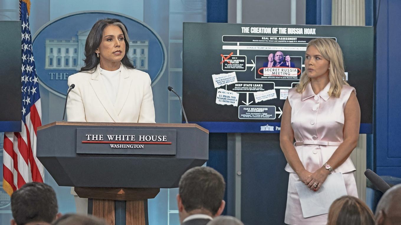 USA:s underrättelsechef Tulsi Gabbard presenterade i förra veckan dokument som hon hävdar visar att Barack Obama gav order om att förfalska en rapport om Trumps Rysslandskontakter. Foto: Andrew Thomas/Middle East Images/AFP via Getty Images