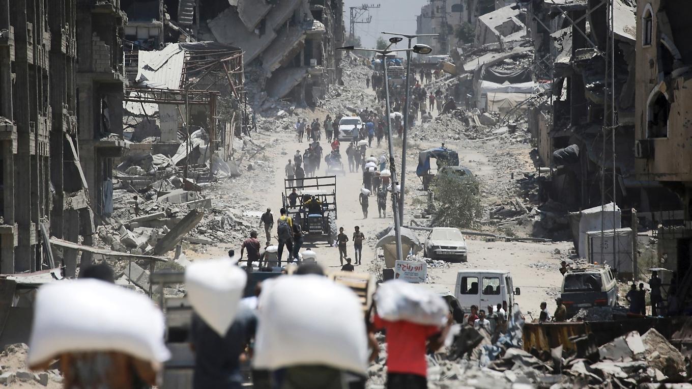 Lidandet i Gaza är fruktansvärt. Utöver kriget lever Gazaborna sedan 18 år under Hamas våld och vanskötsel, skriver krönikören. Foto: Bashar Taleb/AFP via Getty Images