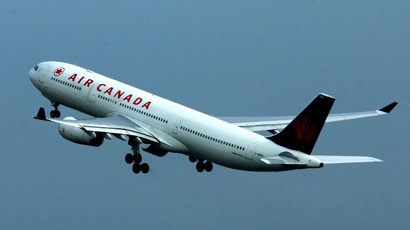 En liga som specialiserade på att smuggla migranter till Kanada och Storbritannien har sprängts av den spanska polisen. Foto: John Li/Getty Images