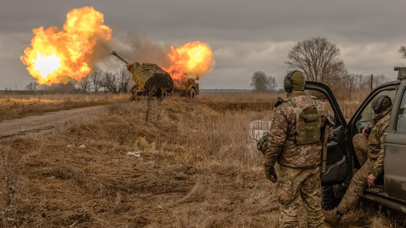 Det svensktillverkade Archersystemet ses här i Donetsk-regionen 2024. Debattören hävdar att alternativkostnaden för att stödja Ukraina är för stor. Foto: Roman Pilipey/AFP via Getty Images
