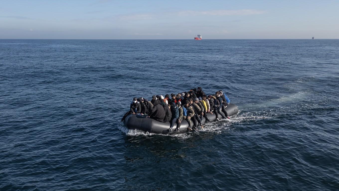 Migranter i Engelska kanalen den 6 mars 2024. Foto: Dan Kitwood/Getty Images