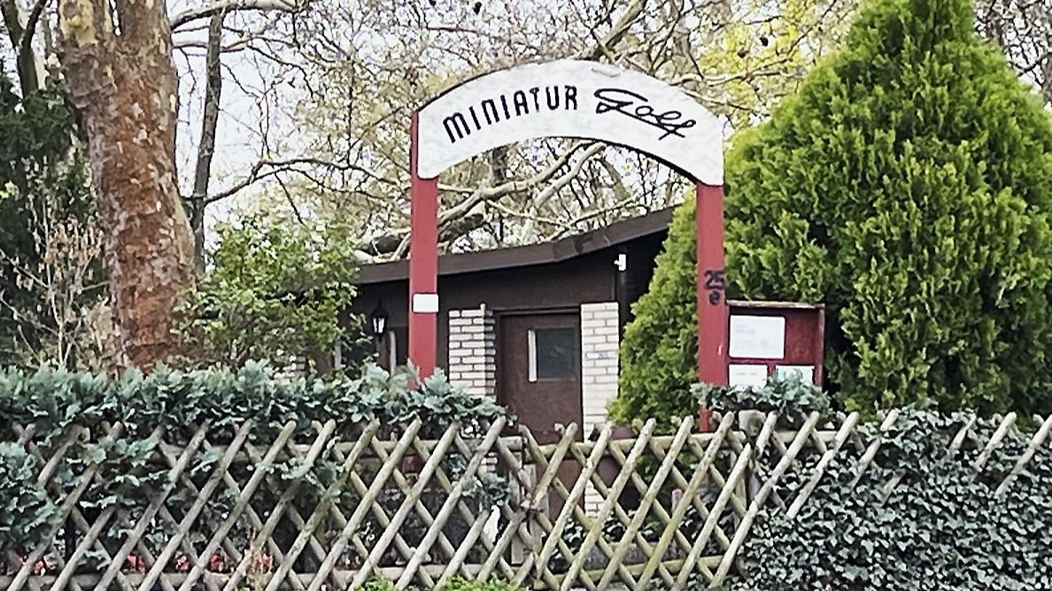 Minigolfbanan vid Teltowkanalen i Berlin. Foto: Göran Adamson