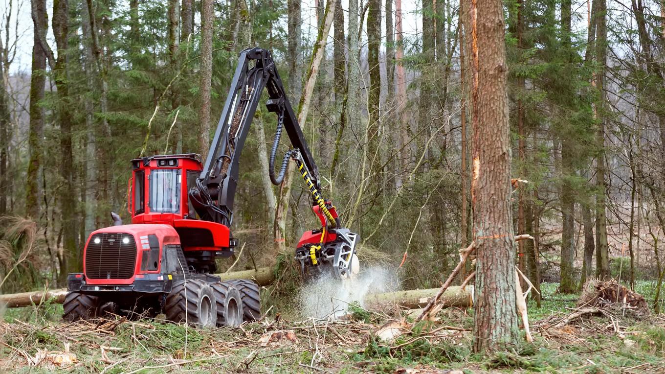 Den senaste tiden har det skett flera stölder av gps- och datorutrustning från skogsmaskiner runt om i landet. Foto: Zhanna Kavaliova/Shutterstock
