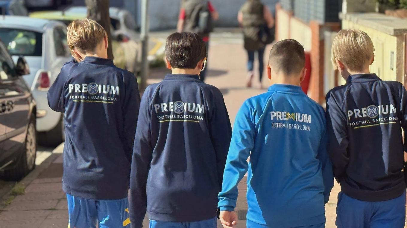 Resorna ger mer självförtroende. Barnen märker att de klarar av att bo själva, spela mot utländska lag och ta ansvar. Foto: Privat