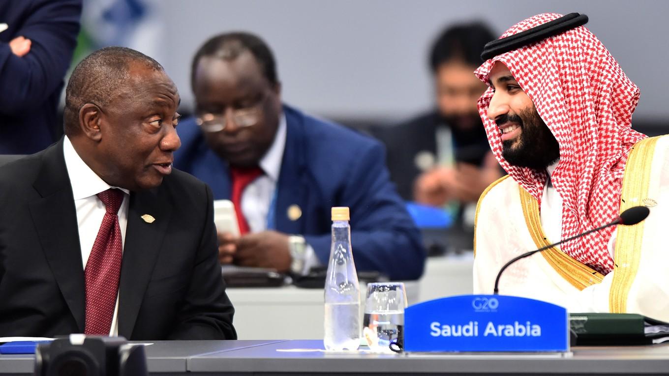 Sydafrikas president Cyril Ramaphosa och Saudiarabiens kronprins Mohammed bin Salman al-Saud. Foto: Amilcar Orfali/Getty Images