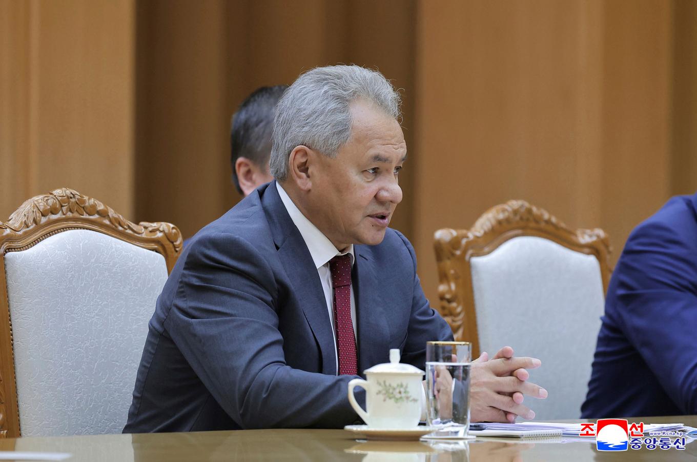 Sergej Sjojgu, här fotograferad vid ett besök i Nordkorea tidigare i sommar. Foto: KCNA/KNS via AP/TT
