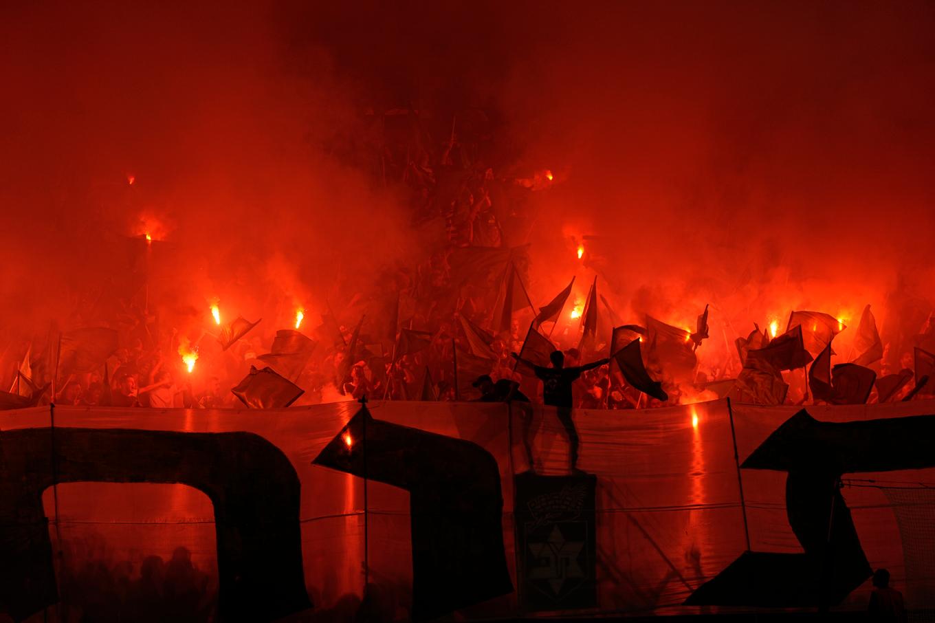 Maccabi Haifa-supportrar under en match från 2023. Foto: Ohad Zwigenberg/AP/TT