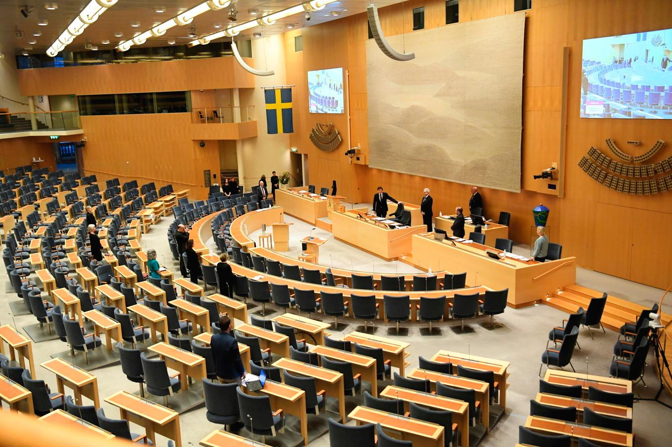 Få ministrar anmäler jäv trots att de äger aktier i bolag som kan påverkas av politiska beslut. Arkivbild. Foto: Fredrik Sandberg/TT