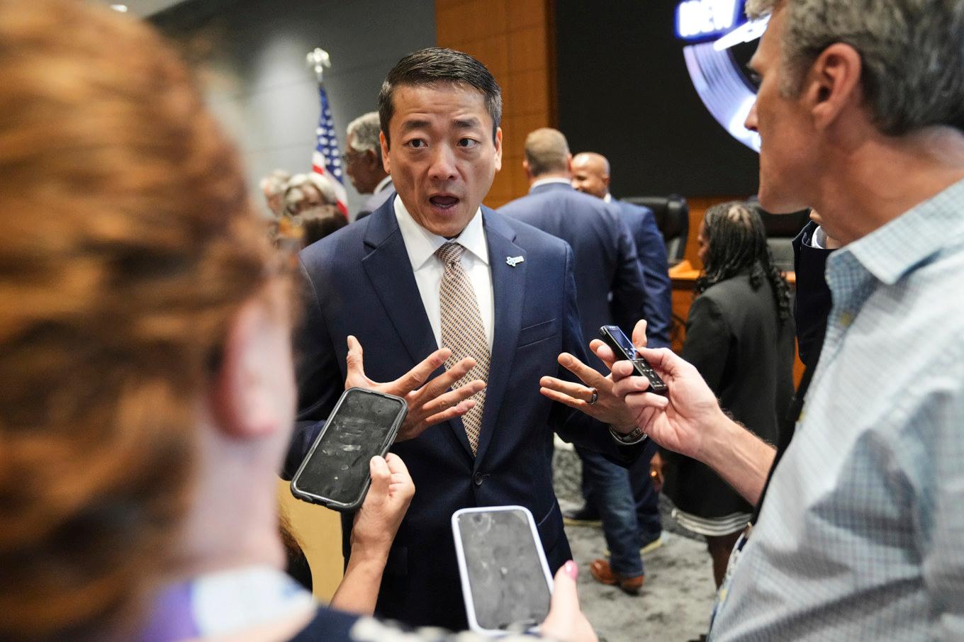 Gene Wu, demokraternas gruppledare i Texas delstatskongress, leder partiets ledamöter tillbaka till delstaten. Arkivbild. Foto: Nam Y. Huh/AP/TT