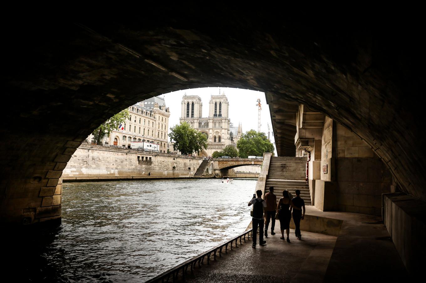Seinefloden flyter genom Frankrikes huvudstad Paris. Arkivbild. Foto: Thomas Padilla/AP/TT