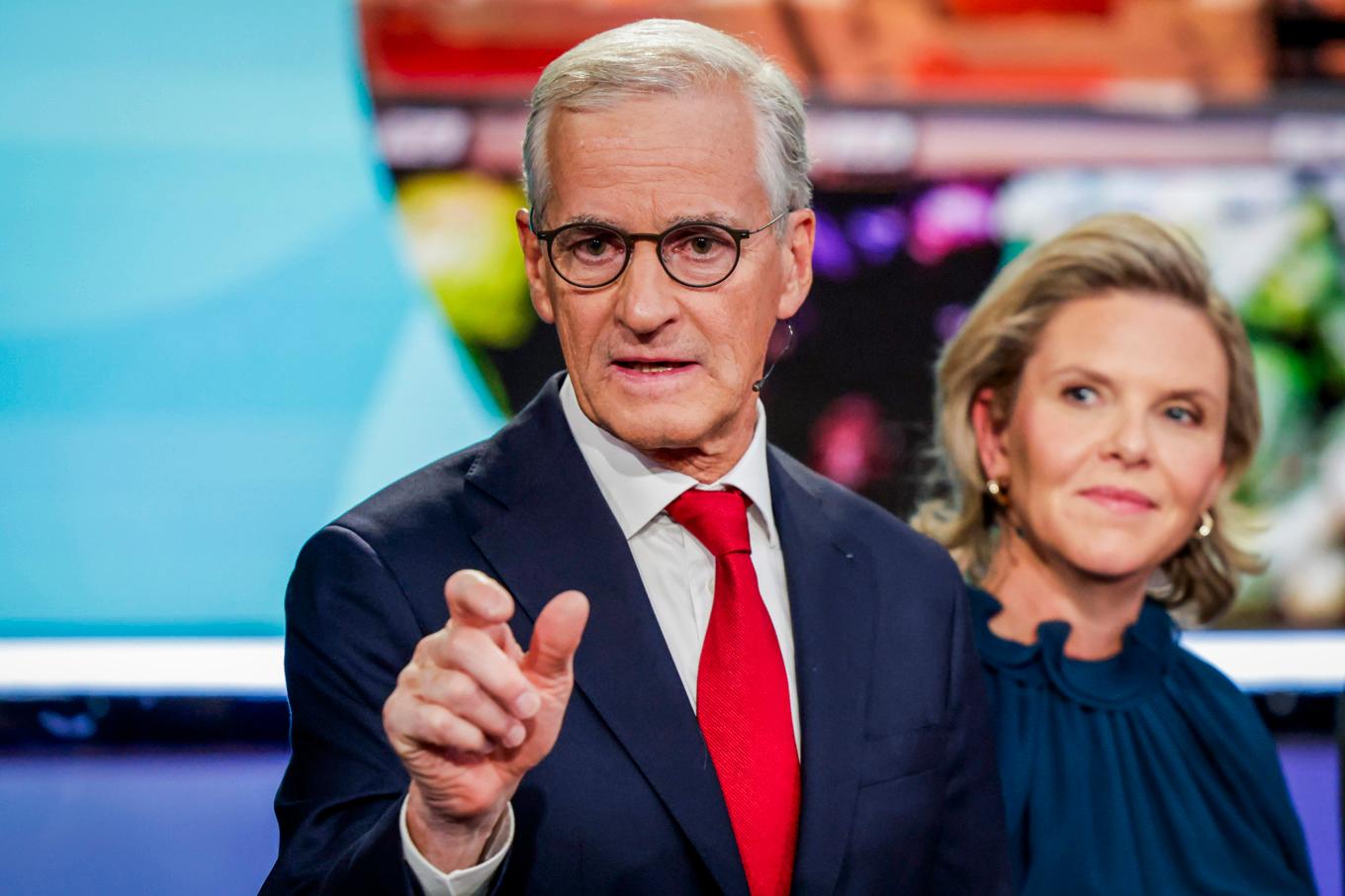 Norges statsminister Jonas Gahr Støre (AP) och Sylvi Listhaug, ledare för Fremskrittspartiet (FRP), under en debatt i norska TV2 i förra veckan. Foto: Paul S Amundsen/NTB/TT