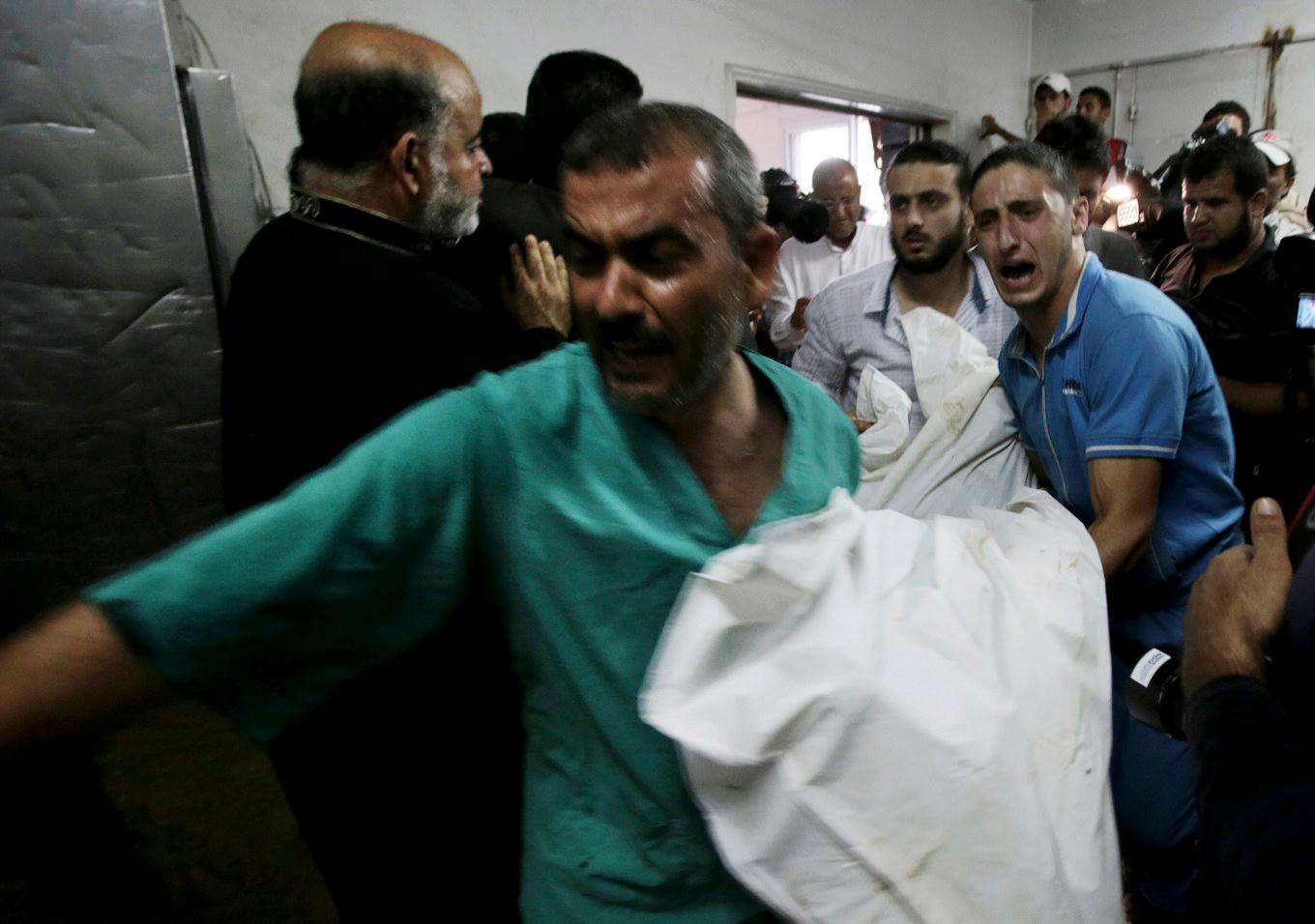 Tiotusentals människor har hittills dödats under Israels attacker mot Gaza. Arkivbild. Foto: Adel Hana/AP/TT