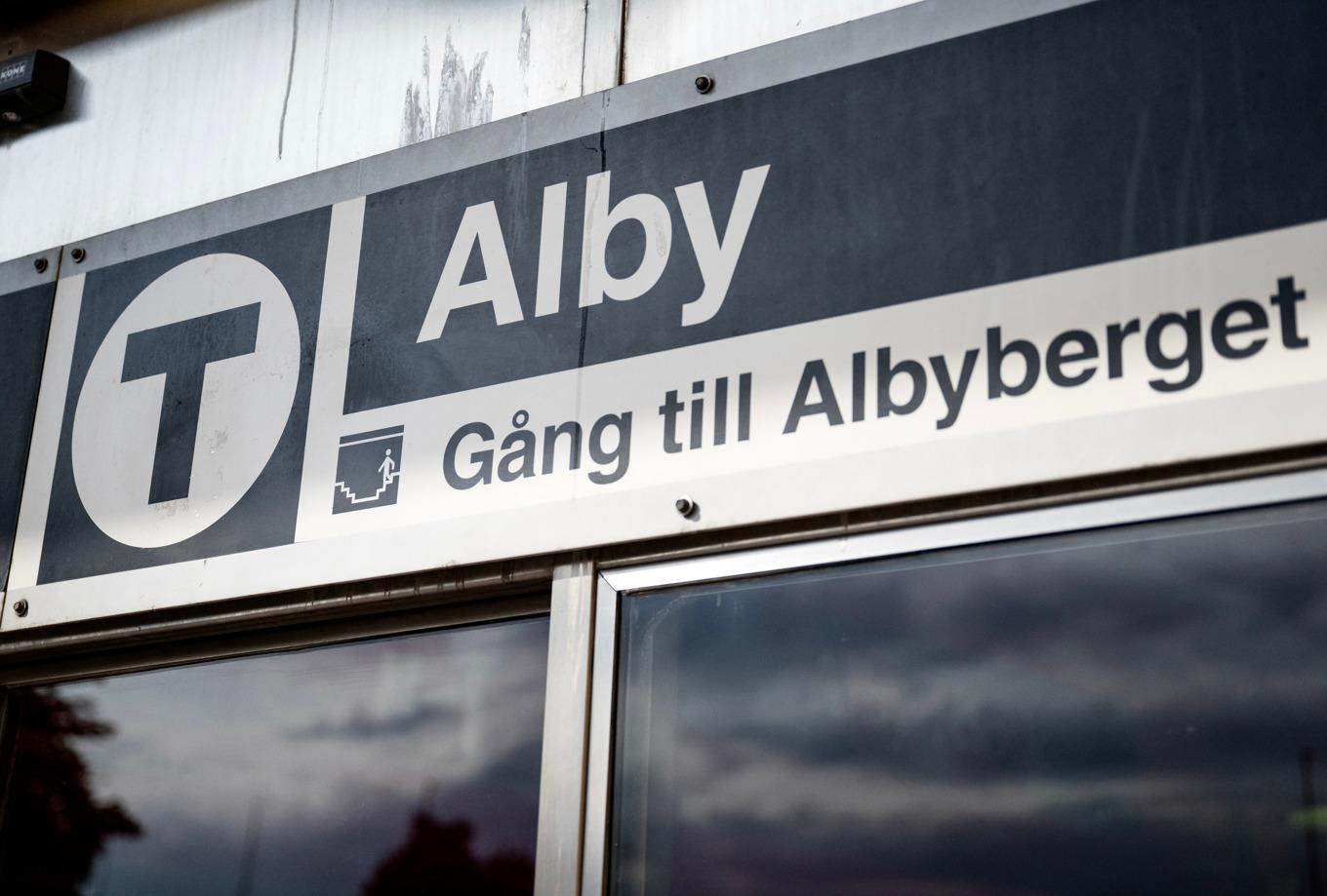 En man har blivit skottskadad vid tunnelbanestationen i Alby. Arkivbild. Foto: Christine Olsson/TT