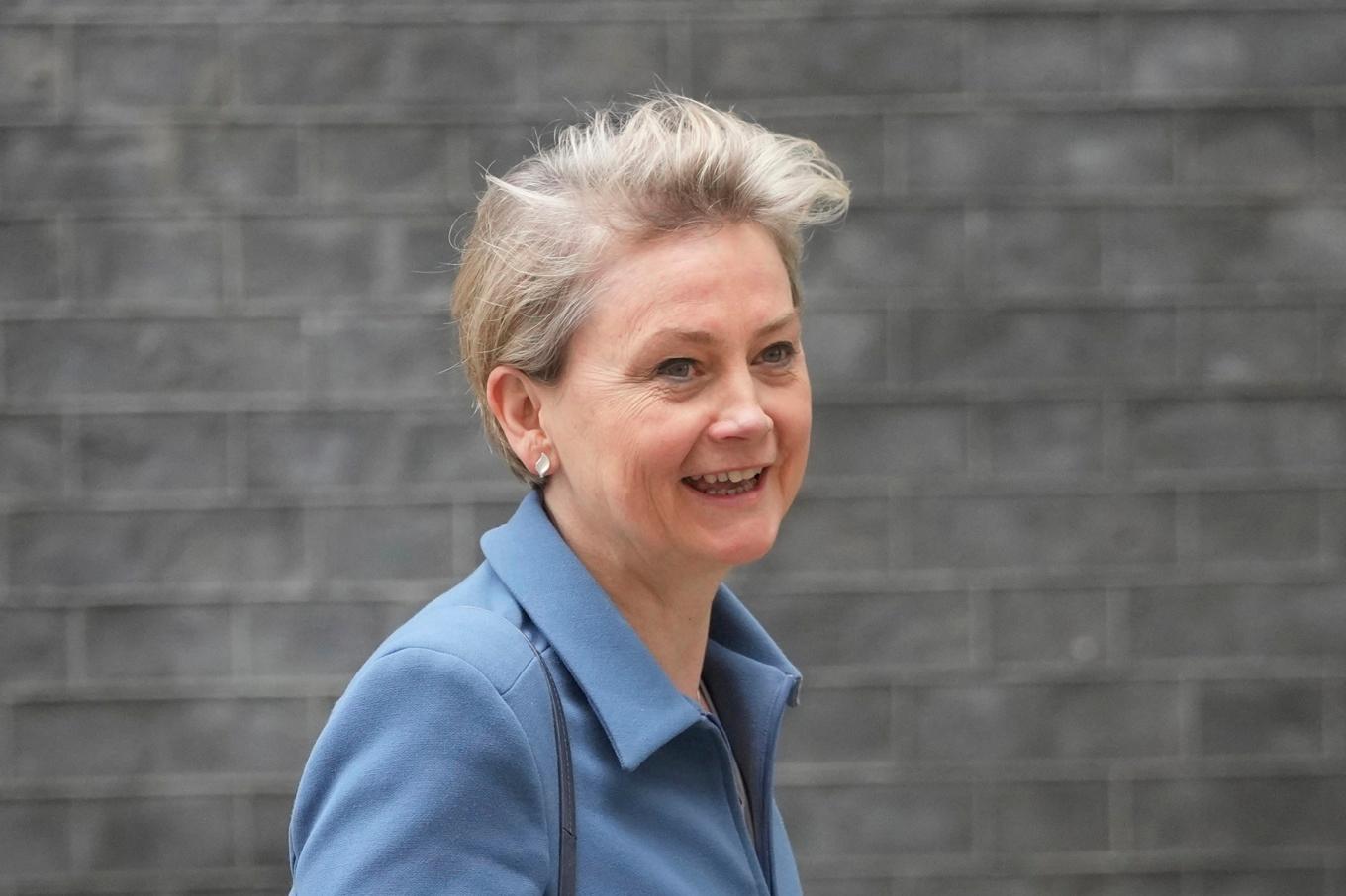 Yvette Cooper går från inrikesdepartementet till utrikesdepartementet. Arkivbild. Foto: Kin Cheung/AP/TT