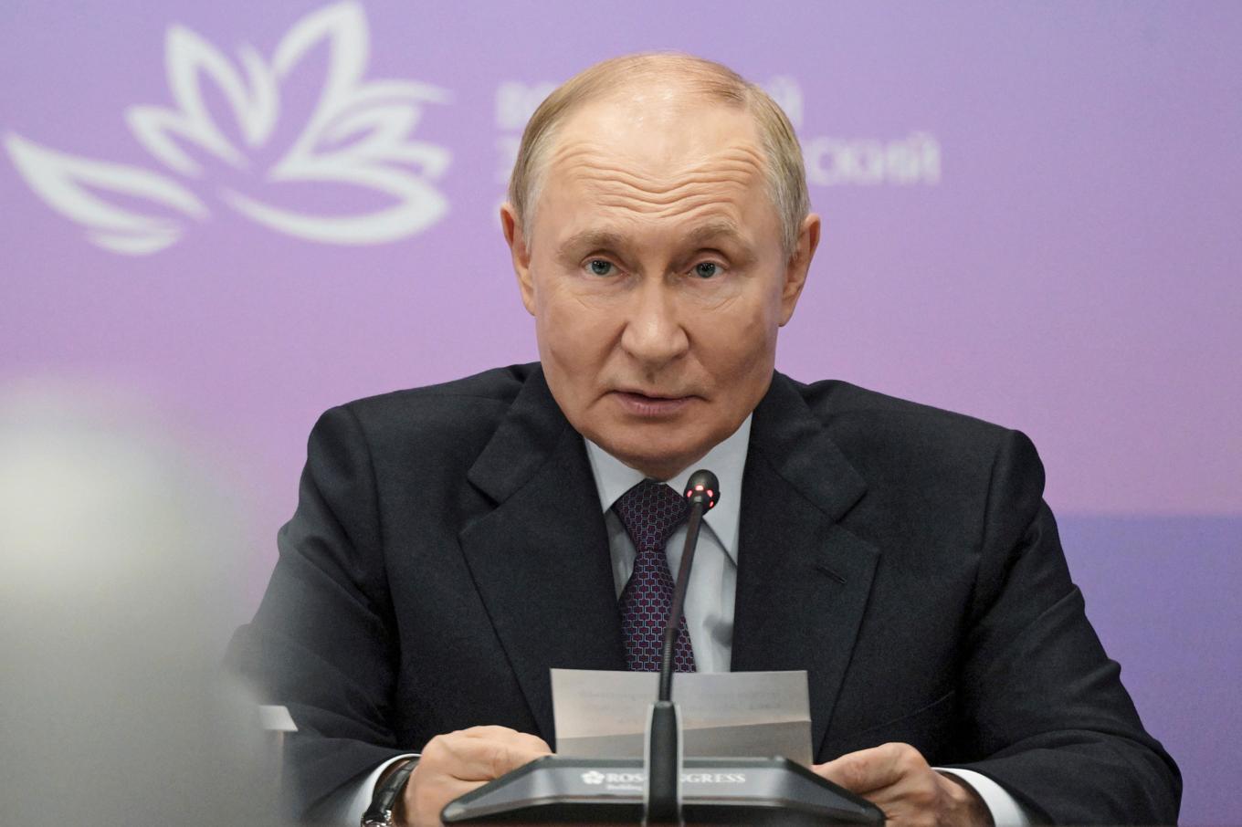 Ryssland vill inte se utländska trupper i Ukraina. Foto: Evgeny Biyatov/AP/TT