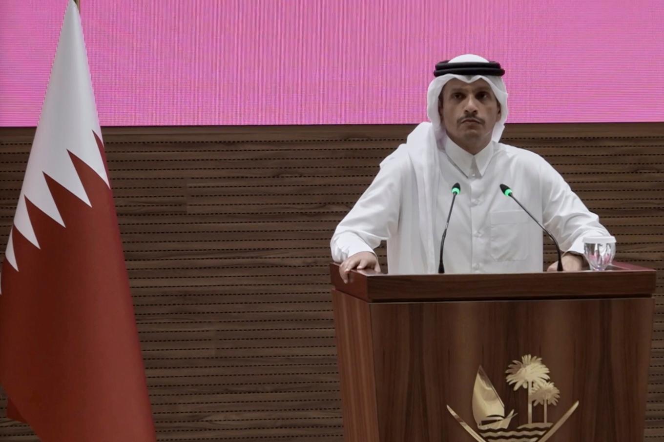Qatars premiärminister Mohammed bin Abdulrahman bin al-Thani under en presskonferens i Doha i torsdags. Foto: AP/TT