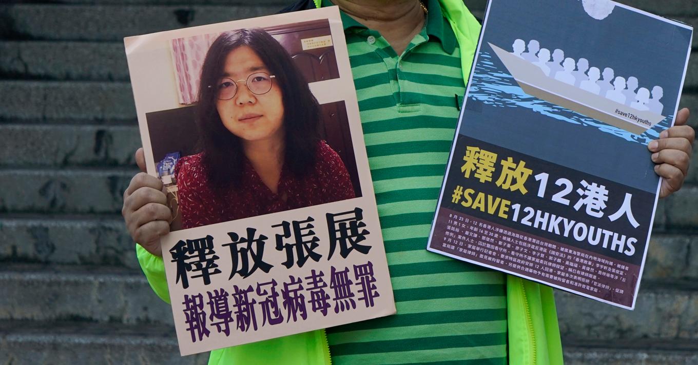 Journalisten Zhang Zhan har återigen dömts till fyra års fängelse för att ha kritiserat den kinesiska regimen. Arkivbild. Foto: Kin Cheung/AP/TT
