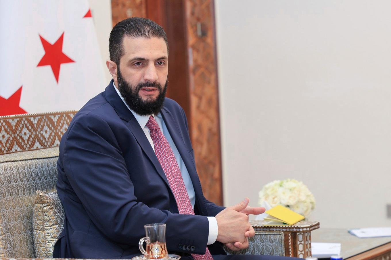 Syriens interimspresident Ahmed al-Sharaa i Damaskus i juli i år. Foto: Sana via AP/TT