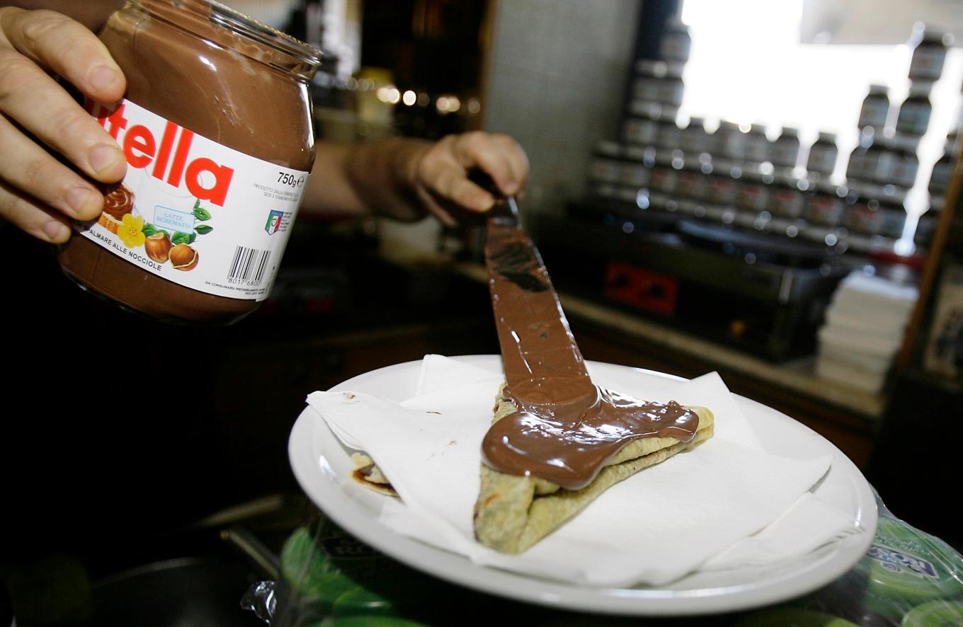 Miljöförvaltningen i Malmö måste tömma över 2 000 burkar Nutella. Arkivbild. Foto: Alberto Pellaschiar/AP/TT