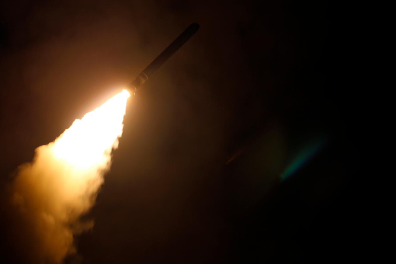USA överväger att leverera långdistansrobotar av typen Tomahawk till Ukraina, enligt vicepresident JD Vance. Arkivbild på en avfyrad Tomahawk. Foto: Kallysta Castillo/USA:s flotta via AP/TT
