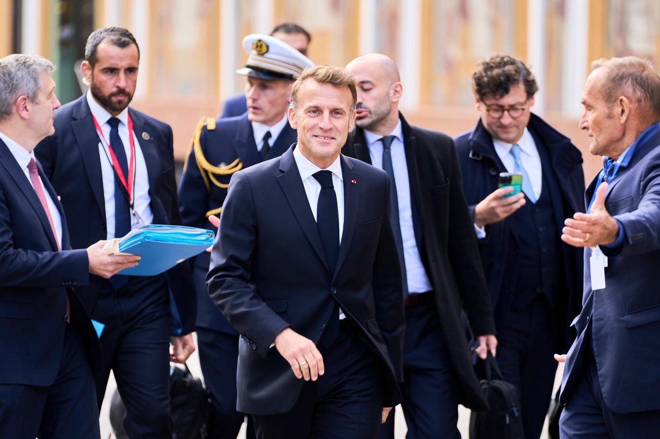 Frankrikes president Emmanuel Macron promenerade till det informella EU-toppmötet i centrala Köpenhamn på onsdagen. Foto: Thomas Traasdahl