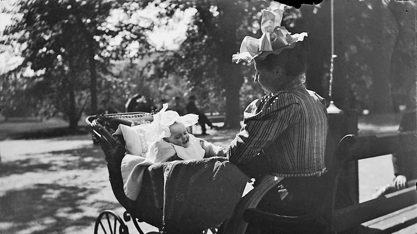 Fotografi från Humlegården i slutet av 1800-talet. Fotograf Severin Nilson (1846–1918). Foto: Stockholmskällan