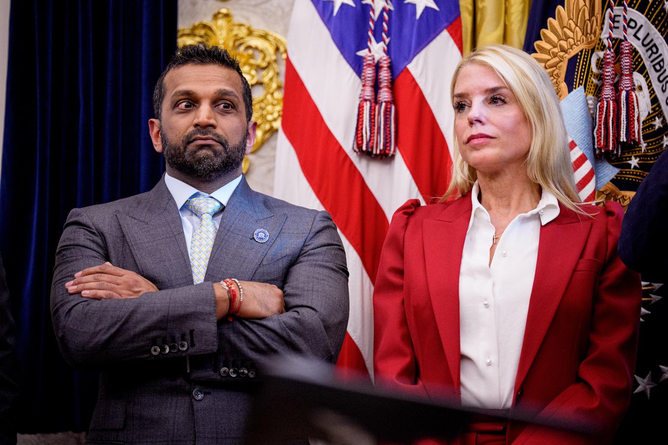 FBI-chefen Kash Patel och USA:s justitieminister Pam Bondi. Foto: Andrew Harnik/Getty Images