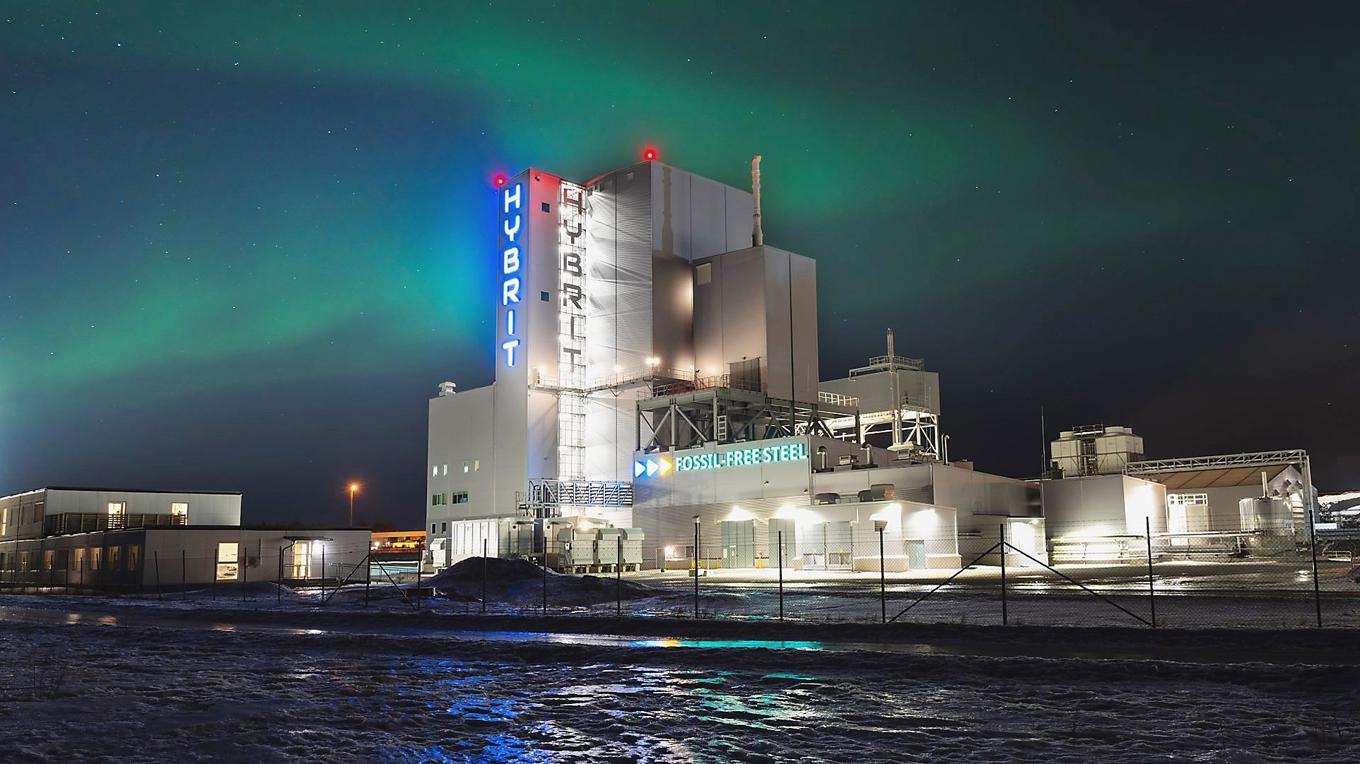 Hybrit i Luleå och Stegra i Boden arbetar på att ersätta kolet i ståltillverkningen med vätgas. Foto: Pressbild/HYBRIT