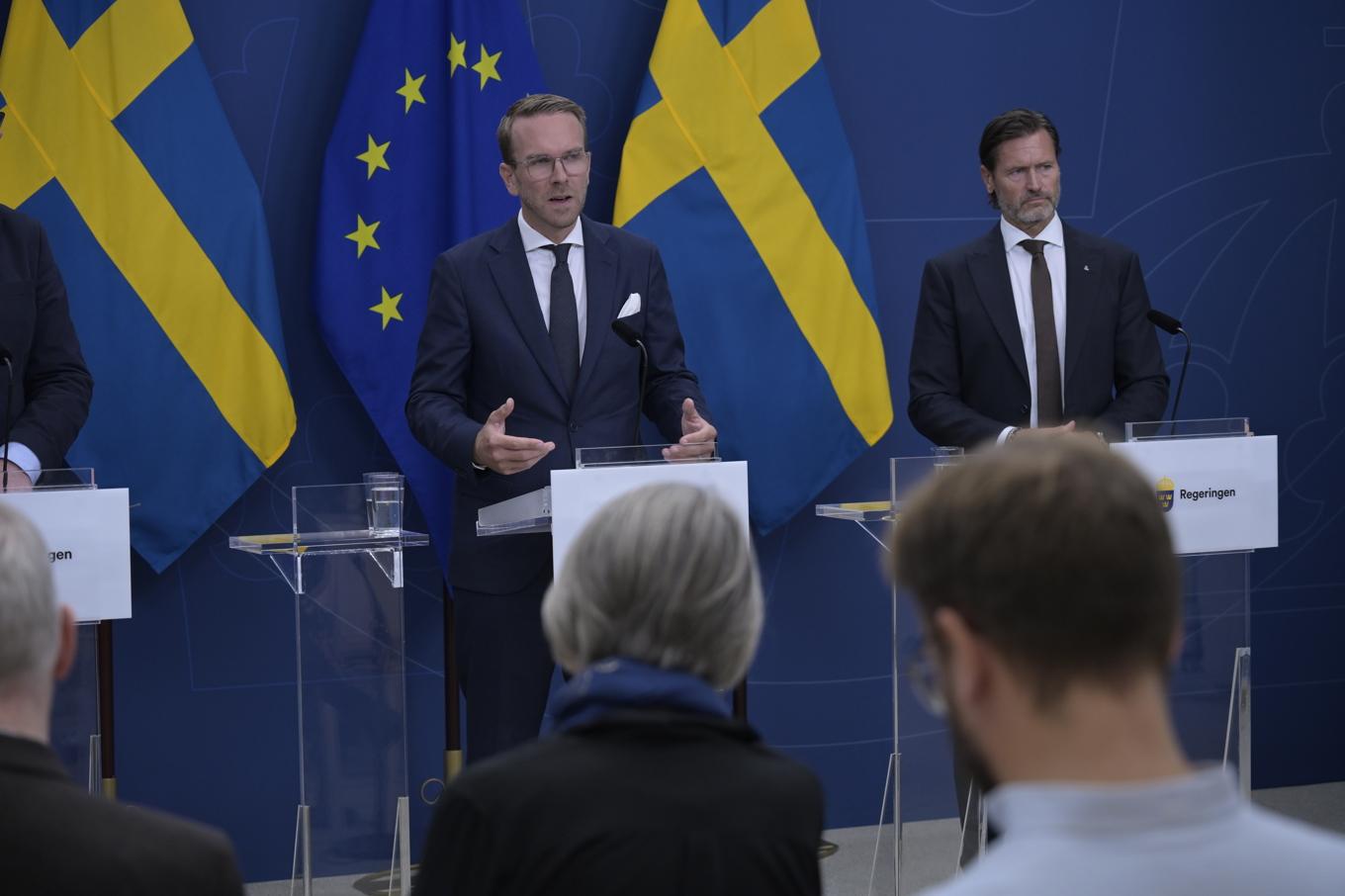 Andreas Carlson (KD), bostads- och infrastrukturminister, Martin Melin (L), rättspolitisk talesperson. Foto: Roger Sahlström.