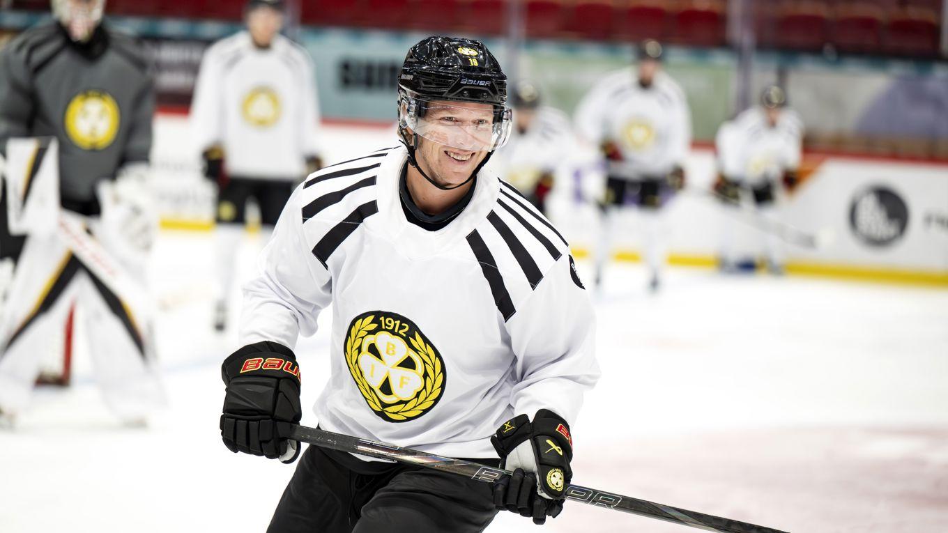 Nicklas Bäckström är redo för SHL med Brynäs efter hemkomsten från NHL. Foto: Pontus Lundahl/TT