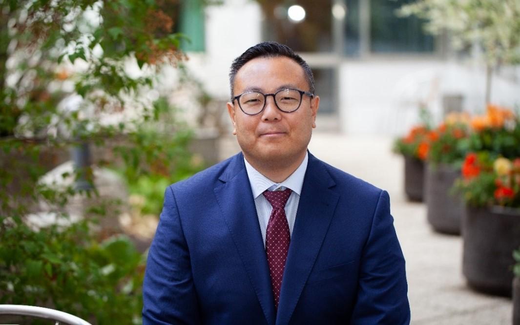 Stefan Westerberg, privatekonom på Länsförsäkringar konstaterar att barnfamiljerna är de största vinnarna på regeringens budget. Foto: Länsföräkringar