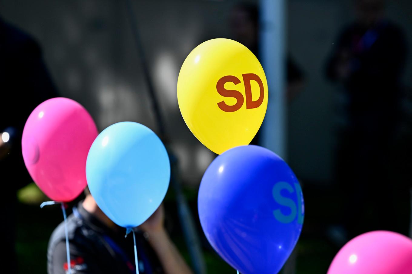 Sverigedemokraterna är tveklöst störst på sociala medier, enligt Maktbarometern. Foto: Anders Wiklund/TT