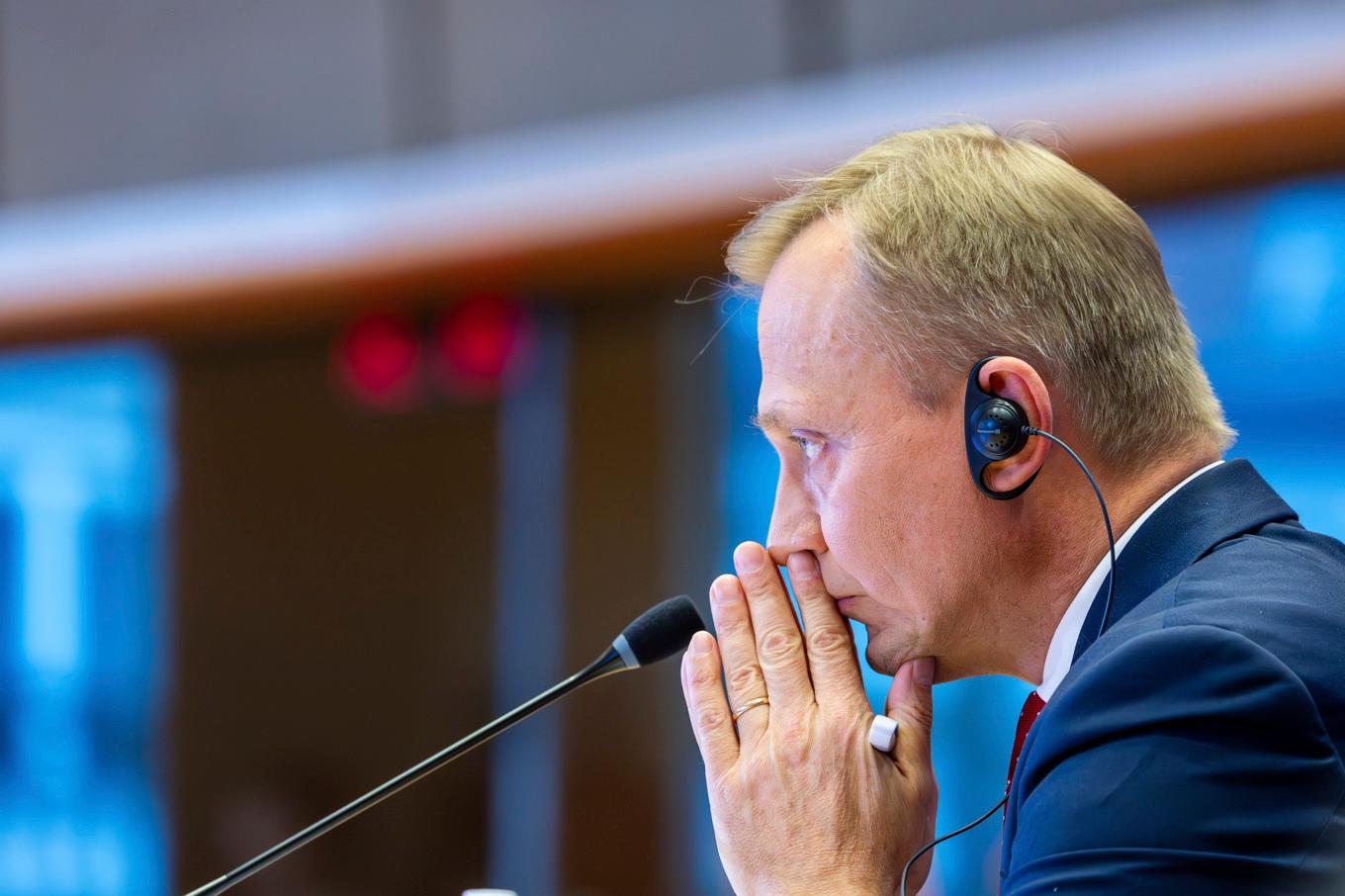 Polske Piotr Serafin är EU:s budgetkommissionär. Arkivbild. Foto: Geert Vanden Wijngaert/AP/TT