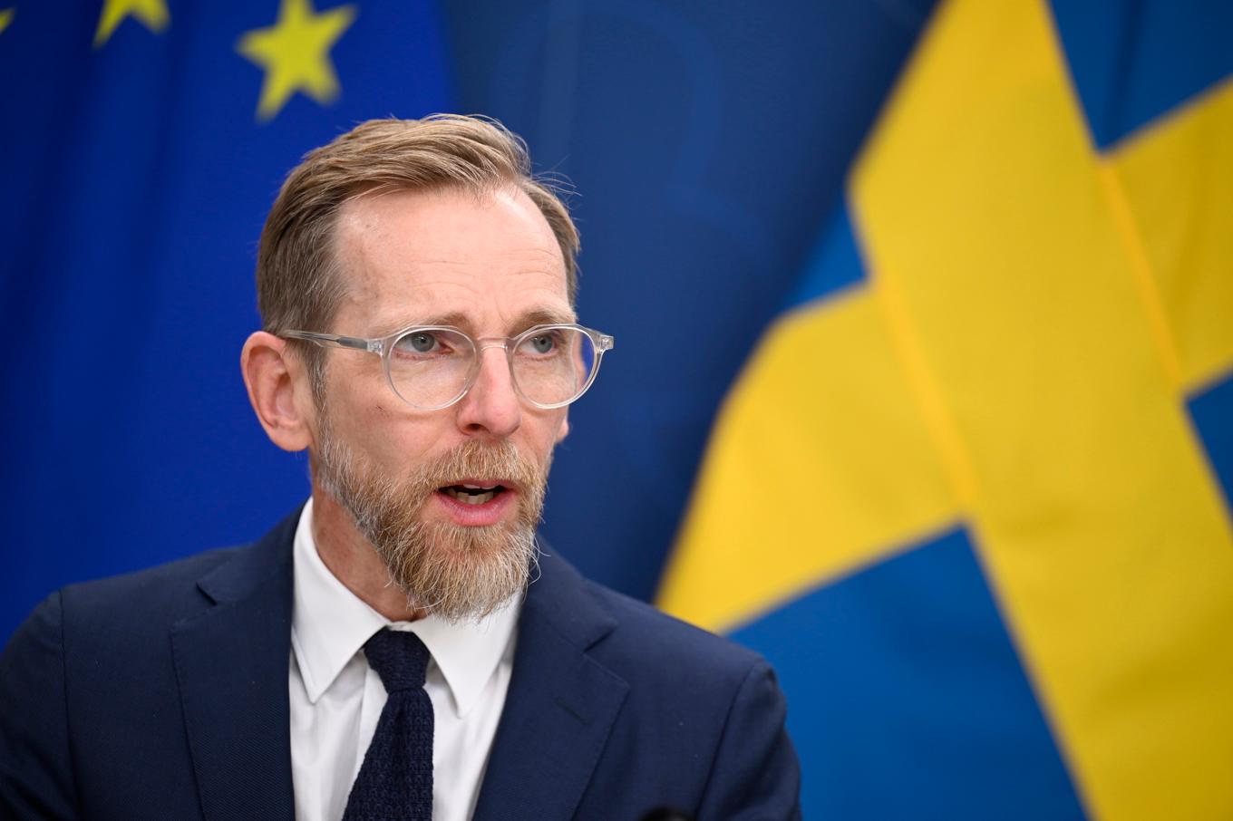 Socialminister Jakob Forssmed (KD) under en presskonferens på torsdagen om ytterligare åtgärder för att rensa ut kriminella ur välfärden. Foto: Pontus Lundahl/TT
