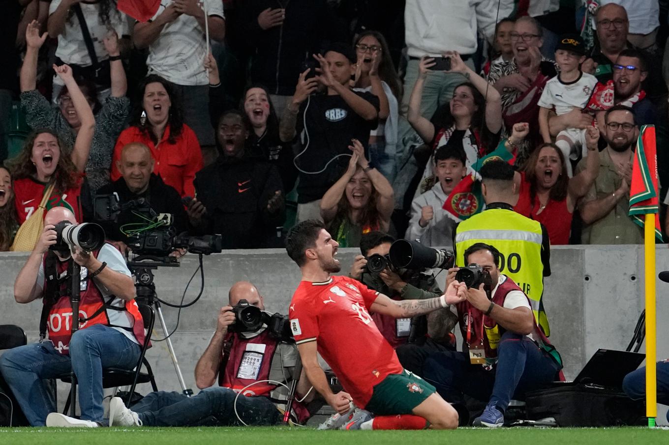 Rúben Neves avgjorde för Portugal hemma mot Irland (1–0) i VM-kvalet. Foto: Armando Franca/AP/TT