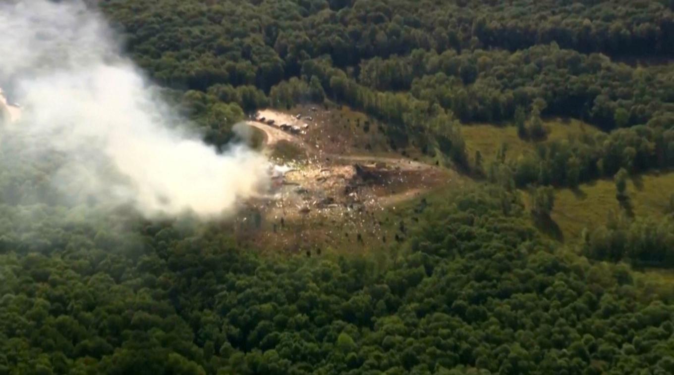 Förödelse efter explosionen på en sprängämnesfabrik i den amerikanska delstaten Tennessee på fredagen. Foto: AP/TT