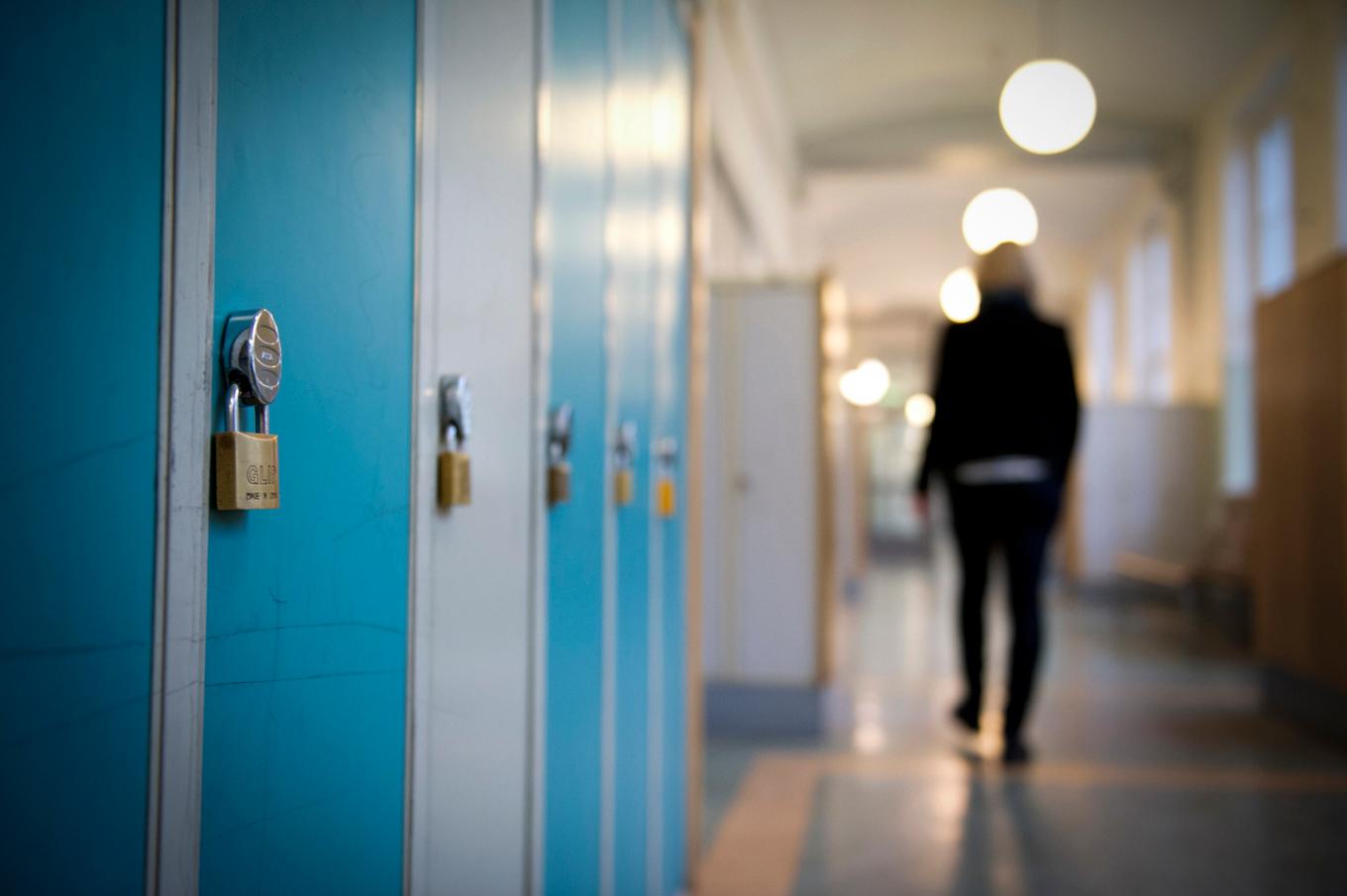 Lärare som anklagas för övergrepp går ofta vidare till nya skolor. Arkivbild. Foto: Jessica Gow / TT