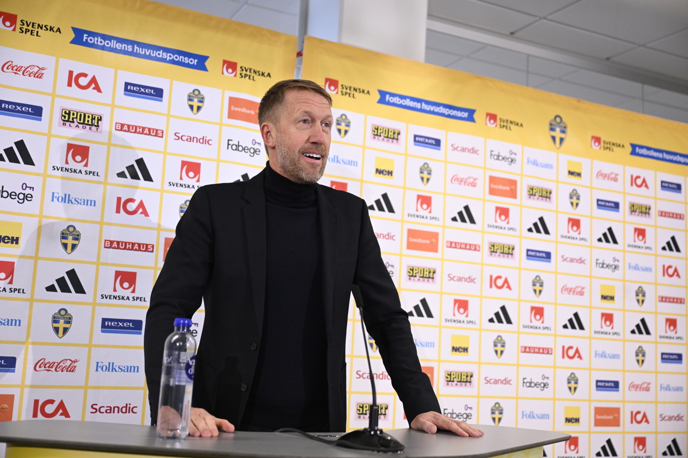 Graham Potter, ny förbundskapten för herrlandslaget i fotboll, under presskonferensen. Foto: Pontus Lundahl/TT