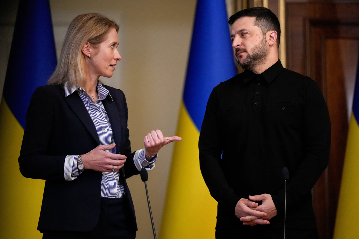 EU:s utrikeschef Kaja Kallas tillsammans med Ukrainas president Volodymyr Zelenskyj förra veckan. Foto: Julia Demaree Nikhinson/AP/TT