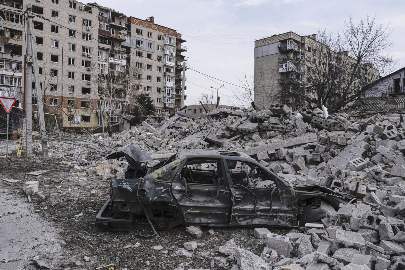 Massiv förstörelse av bostadshus i staden Pokrovsk. Arkivbild. Foto: Iryna Rybakova/AP/TT