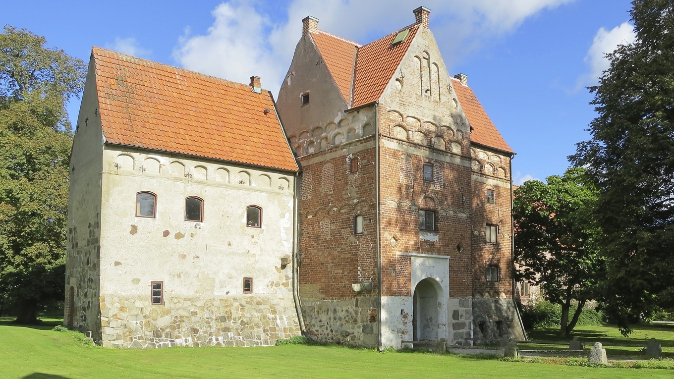 Sommaren 1904 tillbringade han på slottet Borgeby utanför Bjärred i Skåne. Foto: Public Domain