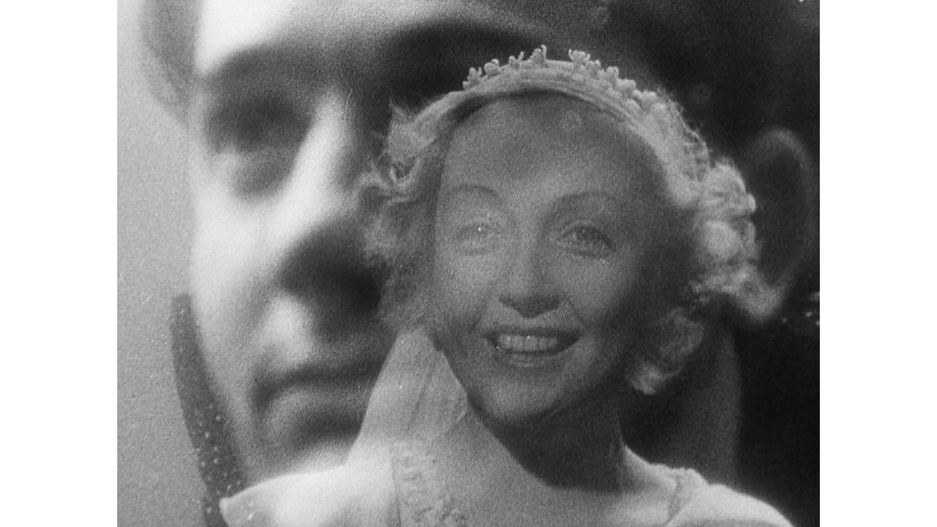 Överallt ser den älskande sin kärlek. Foto: Public Domain