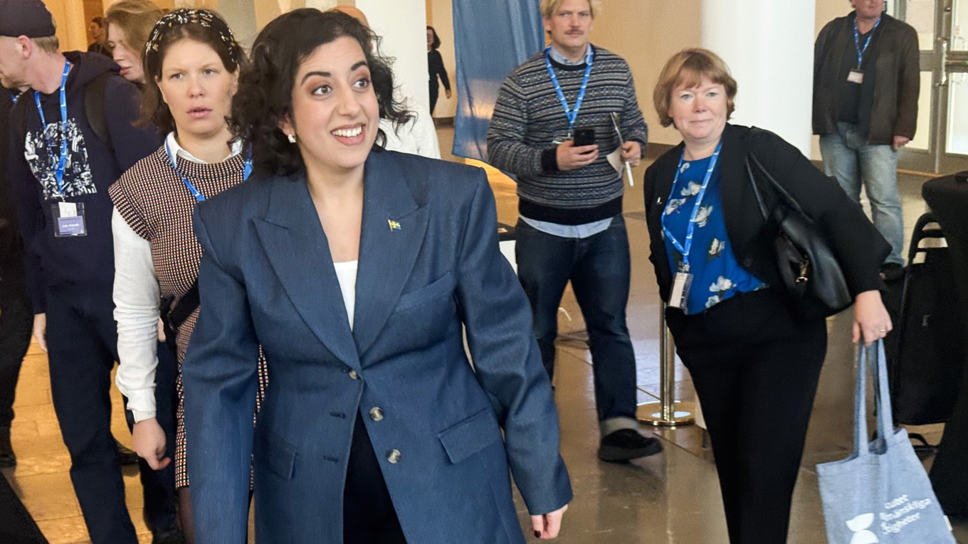 Liberalernas partiledare Simona Mohamsson (L) anländer till partiets landsmöte i Karlstad. Foto: Peter Wallberg/TT