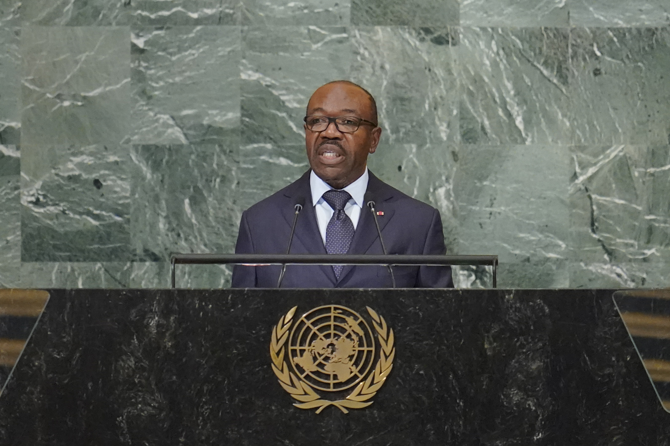 Gabons hårdföre tidigare president Ali Bongo avsattes i en militärkupp 2023. Bild från 2022. Foto: Mary Altaffer/AP/TT