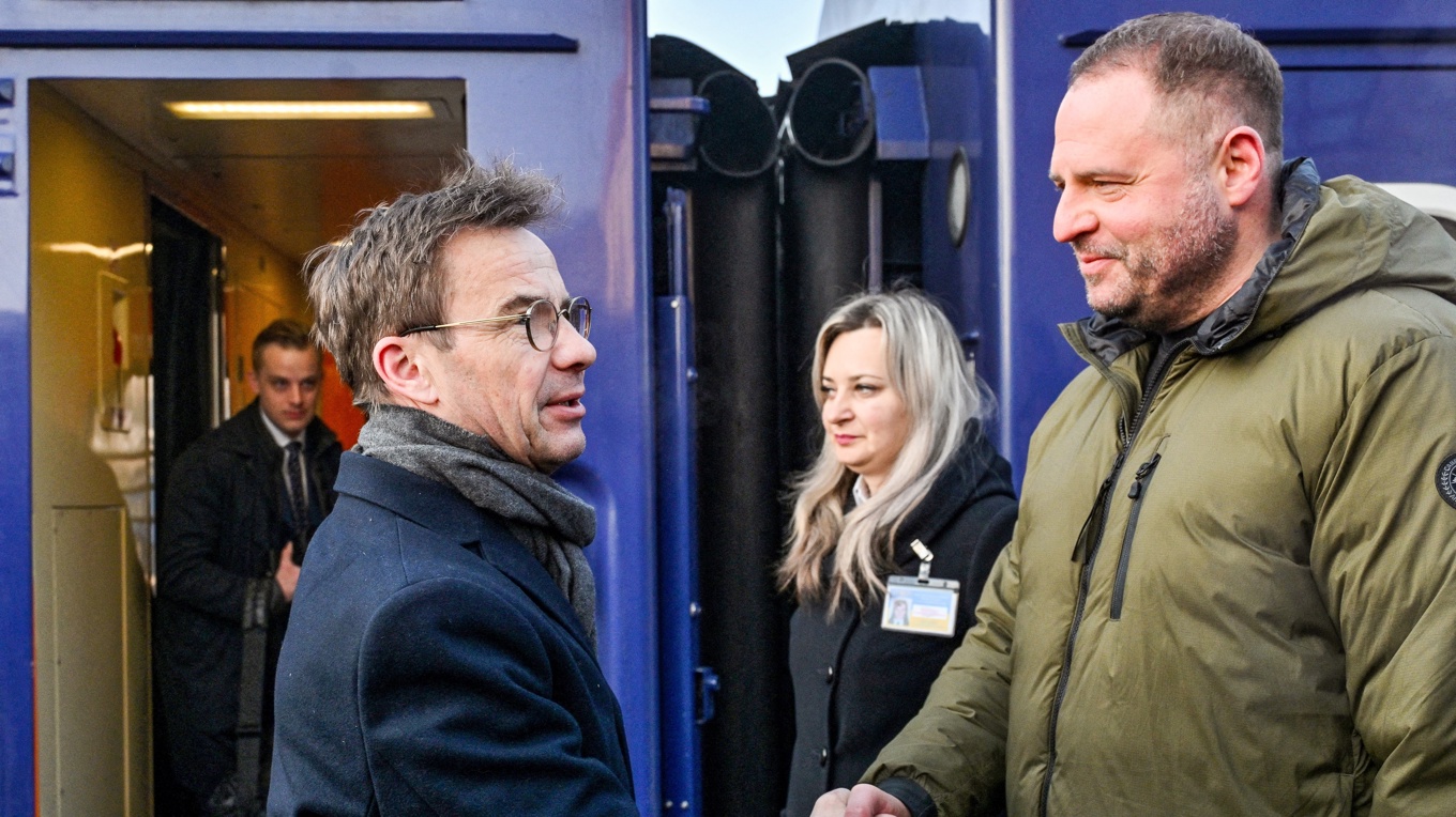 Statsministern mötte korruptionsanklagade Jermak i Kiev 2024. Foto: Sergei Supinsky/AFP via Getty Images