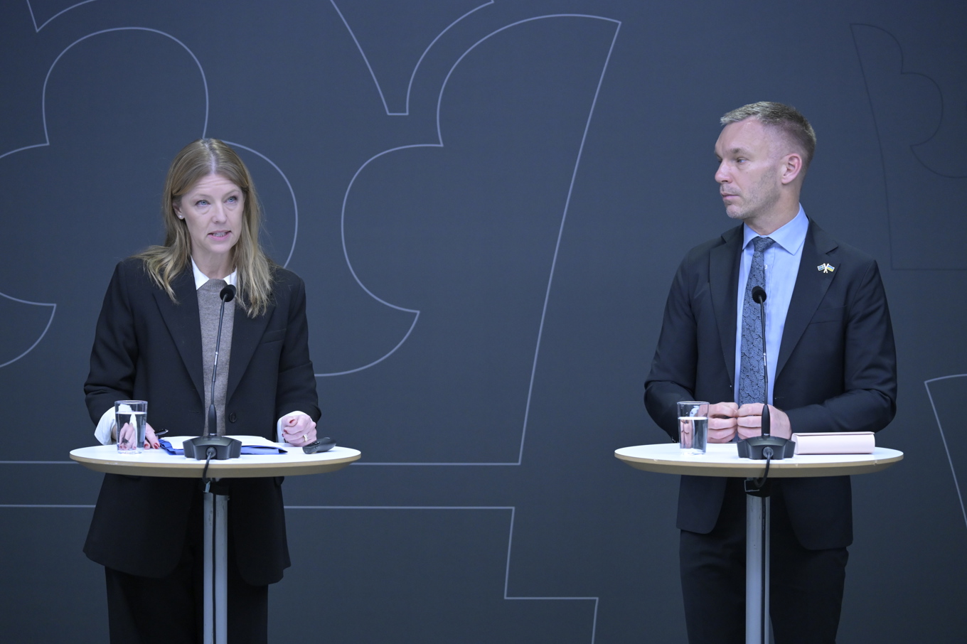 Anneli Berglund Creutz, utredare och Erik Slottner (KD), civilminister. Foto: Roger Sahlström.