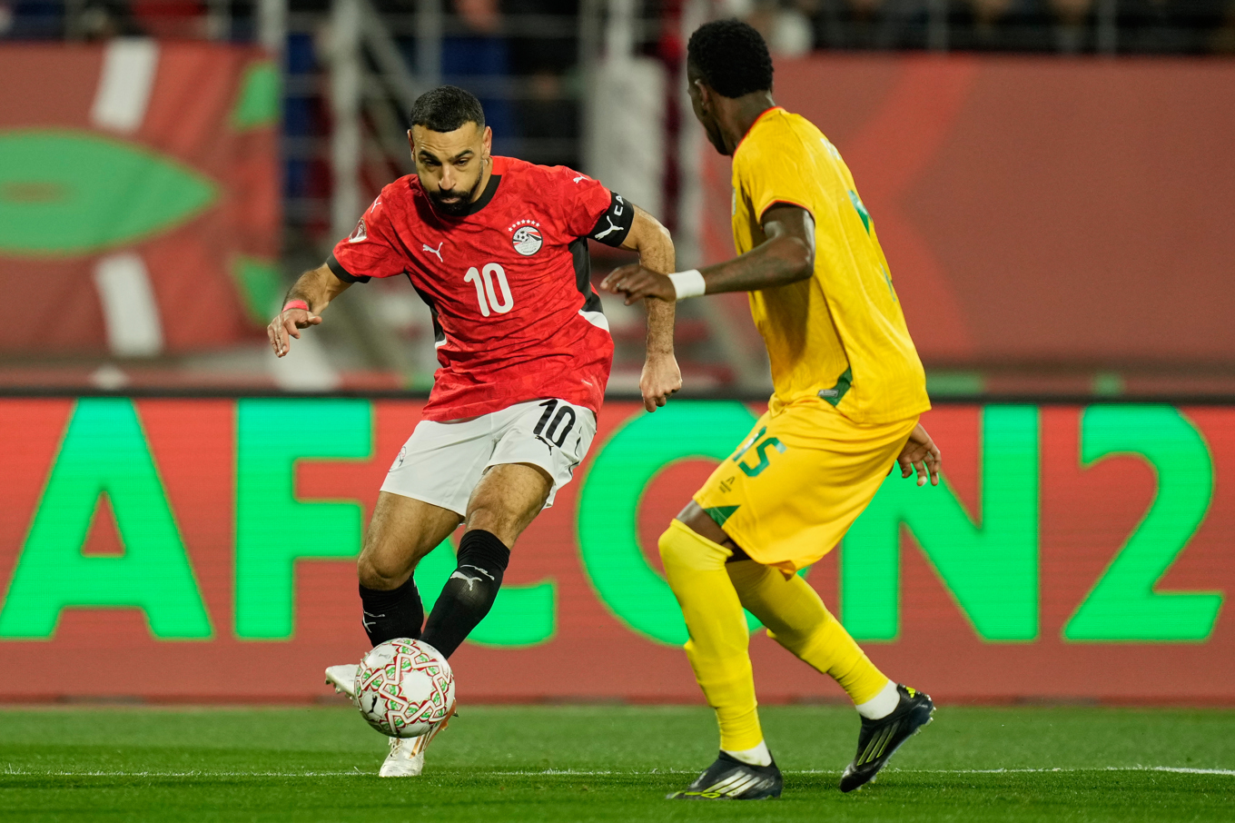 Mohamed Salah i matchen mot Zimbabwe. Foto: Mosa'ab Elshamy/AP/TT