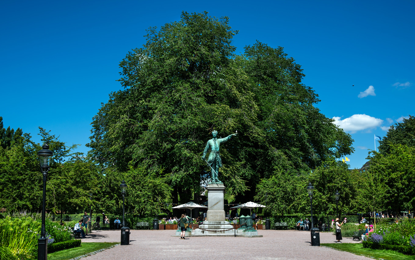 En staty av kung Karl XII i Kungsträdgården i Stockholm. Arkivbild. Foto: Claudio Bresciani/TT