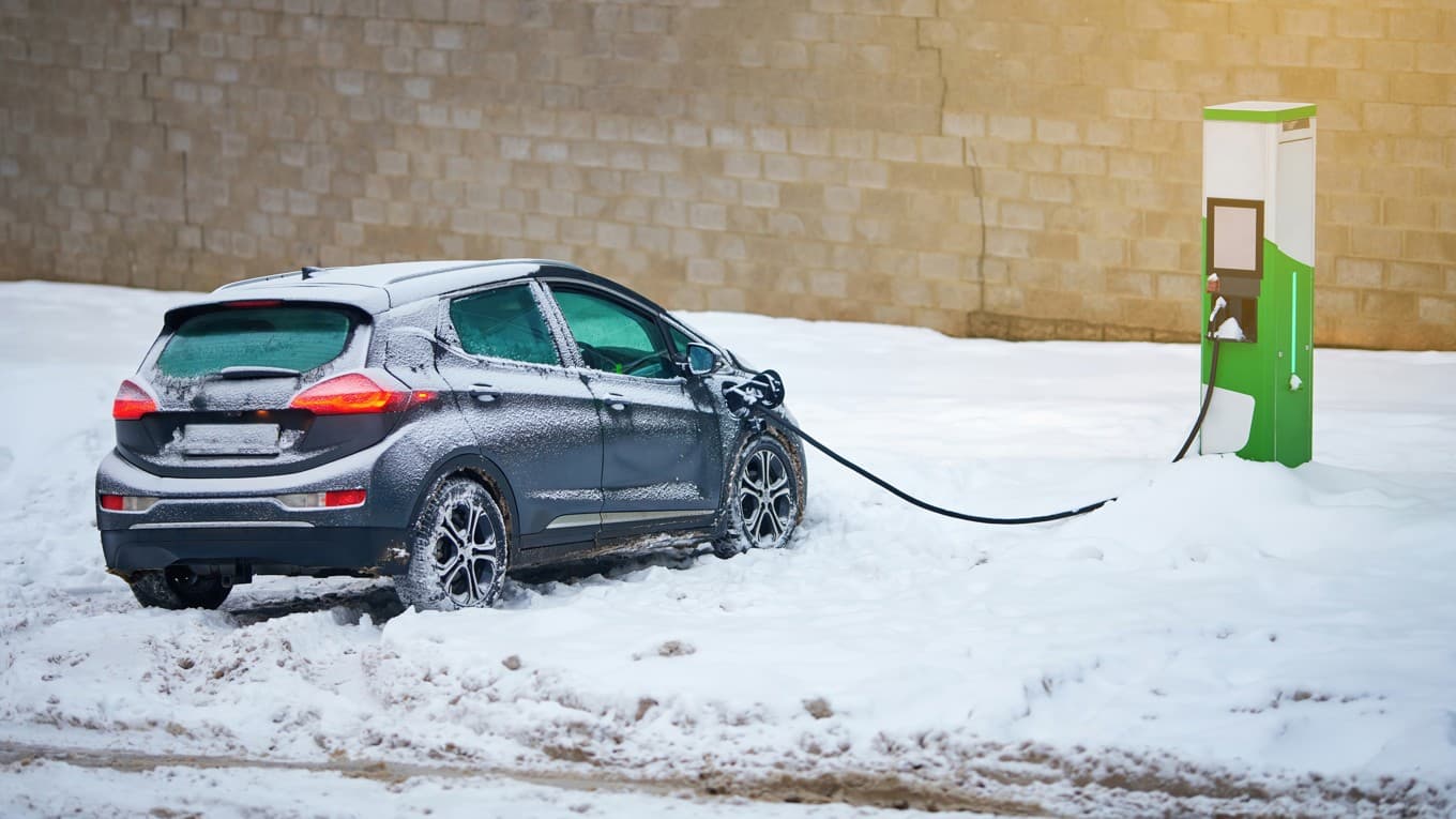 Många svenskar köpte elbilar förra året. Foto: Shutterstock